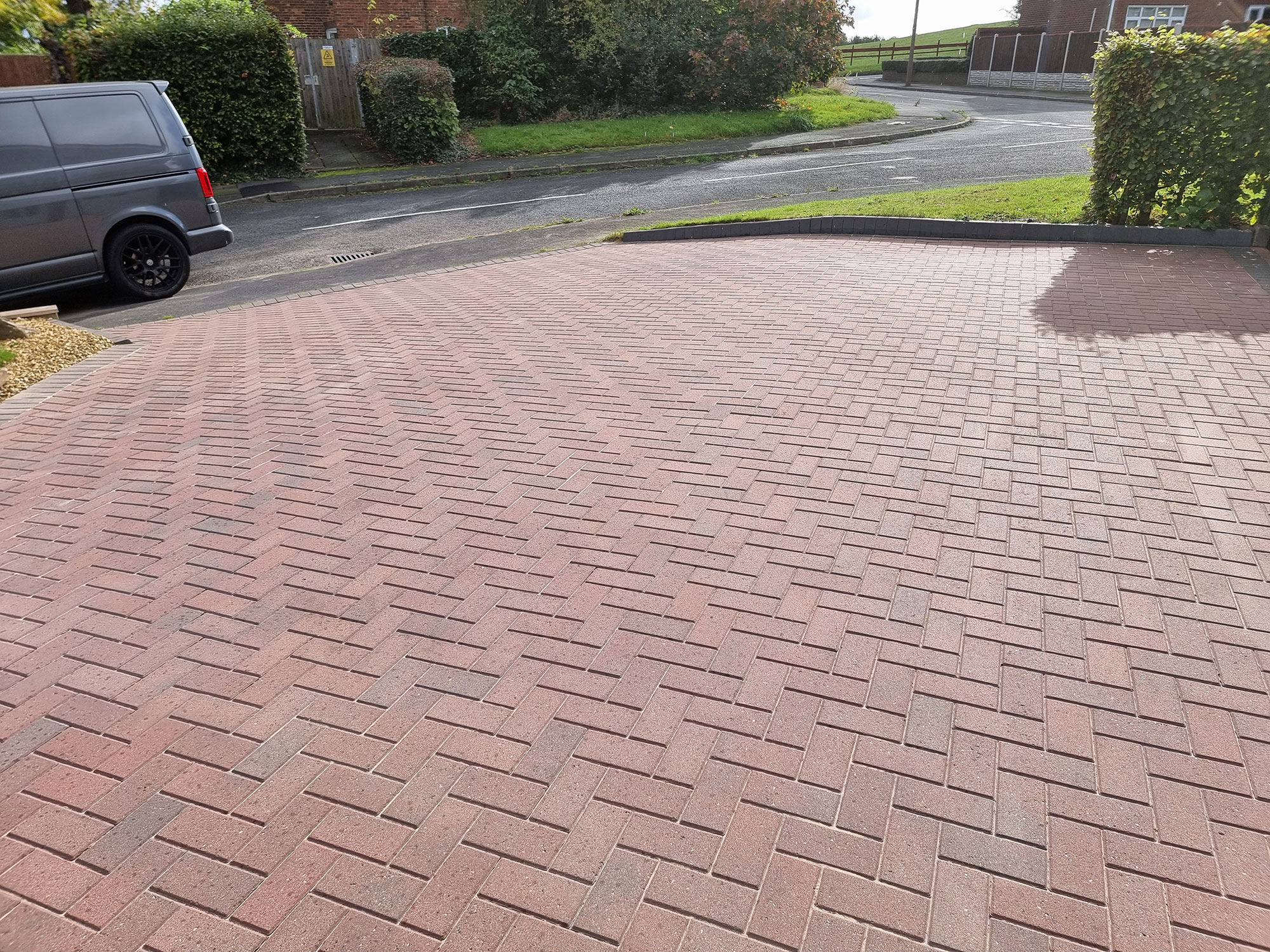Driveway Pressure Washing Cleaning